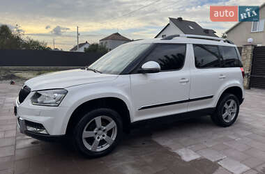 Внедорожник / Кроссовер Skoda Yeti 2017 в 