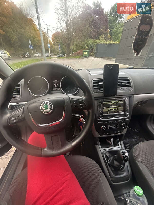 Позашляховик / Кросовер Skoda Yeti 2011 в Львові