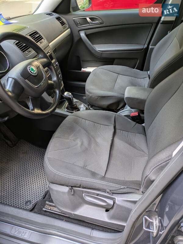 Позашляховик / Кросовер Skoda Yeti 2009 в Києві