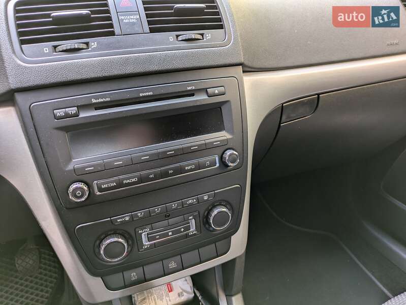 Позашляховик / Кросовер Skoda Yeti 2009 в Києві