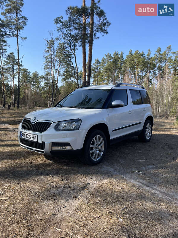 Внедорожник / Кроссовер Skoda Yeti 2014 в Киеве