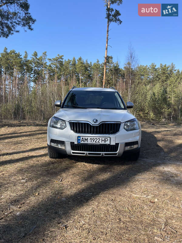 Внедорожник / Кроссовер Skoda Yeti 2014 в Киеве