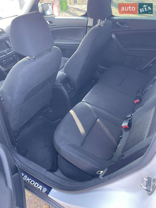 Внедорожник / Кроссовер Skoda Yeti 2014 в Киеве