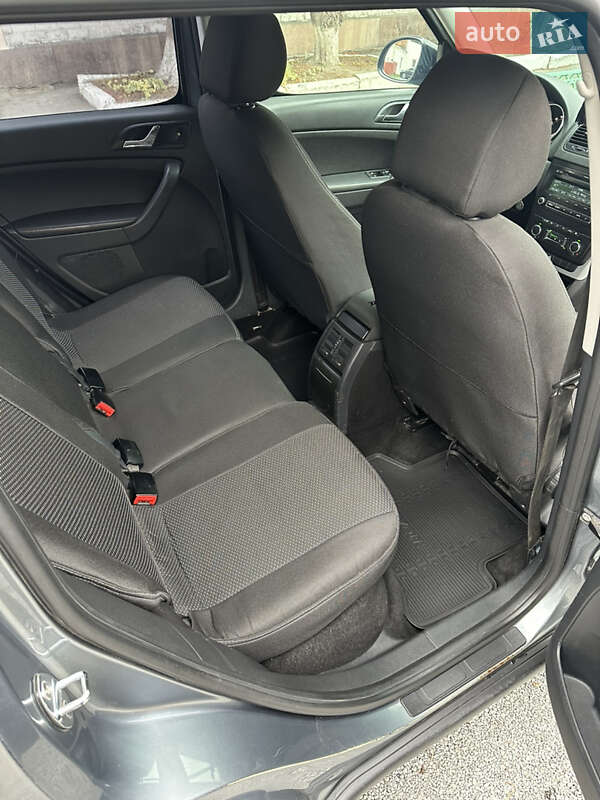 Внедорожник / Кроссовер Skoda Yeti 2013 в Звягеле