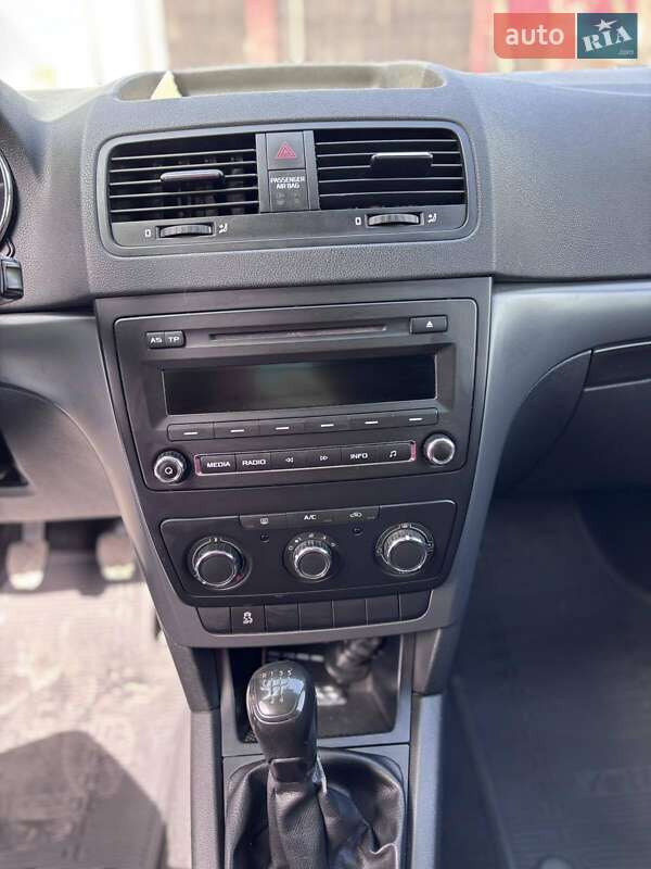 Позашляховик / Кросовер Skoda Yeti 2013 в Львові