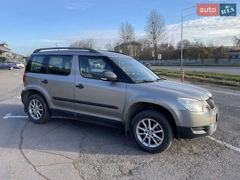 Позашляховик / Кросовер Skoda Yeti 2010 в Львові
