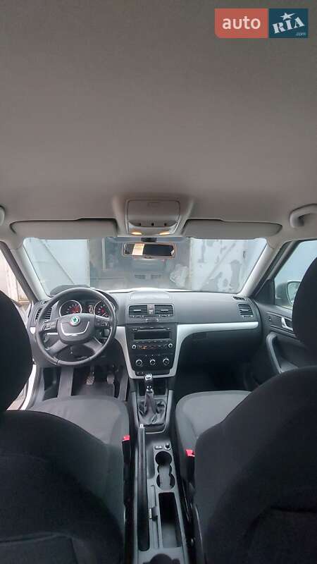 Внедорожник / Кроссовер Skoda Yeti 2012 в Харькове