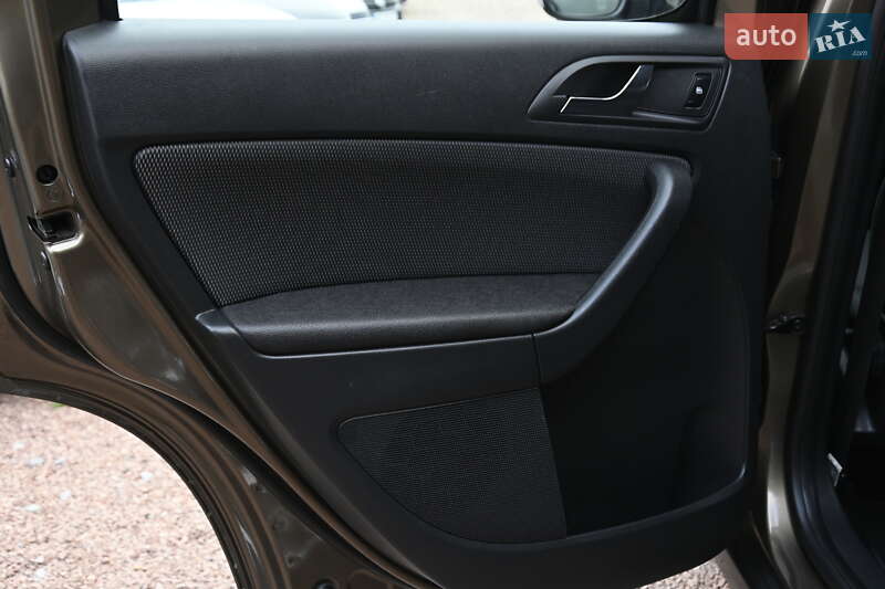 Внедорожник / Кроссовер Skoda Yeti 2010 в Бердичеве фото 33 Внедорожник / Кроссовер Skoda Yeti 2010 в Бердичеве