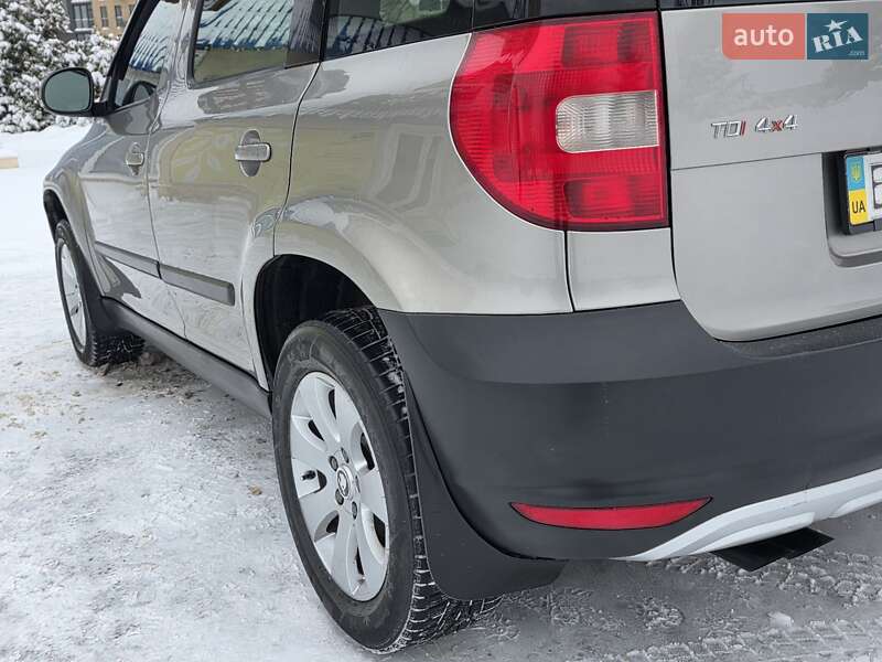 Позашляховик / Кросовер Skoda Yeti 2012 в Хмельницькому