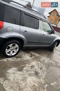 Позашляховик / Кросовер Skoda Yeti 2012 в Лазещині