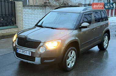 Внедорожник / Кроссовер Skoda Yeti 2012 в Черкассах