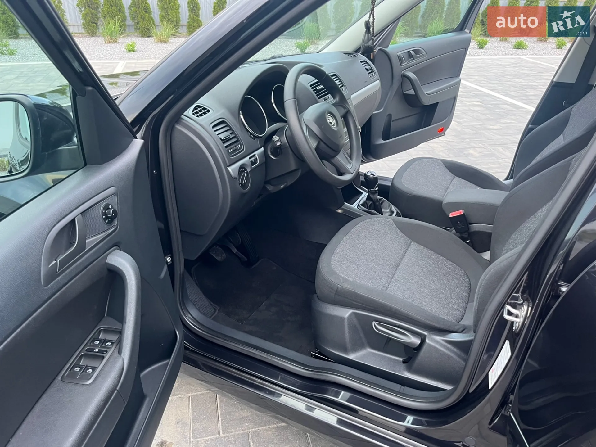 2013 Skoda Yeti - мініатюра 38