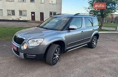 Внедорожник / Кроссовер Skoda Yeti 2011 в Ровно