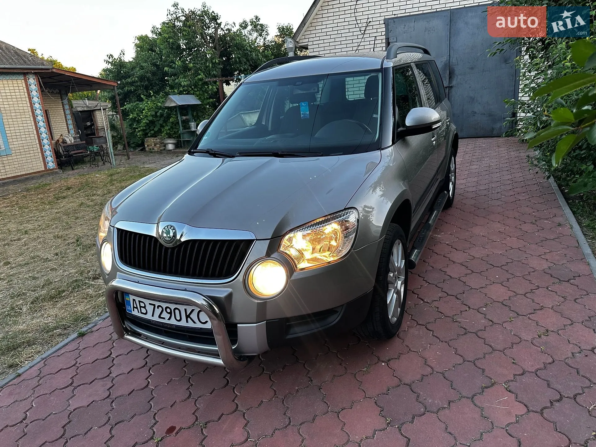 2010 Skoda Yeti - мініатюра 2