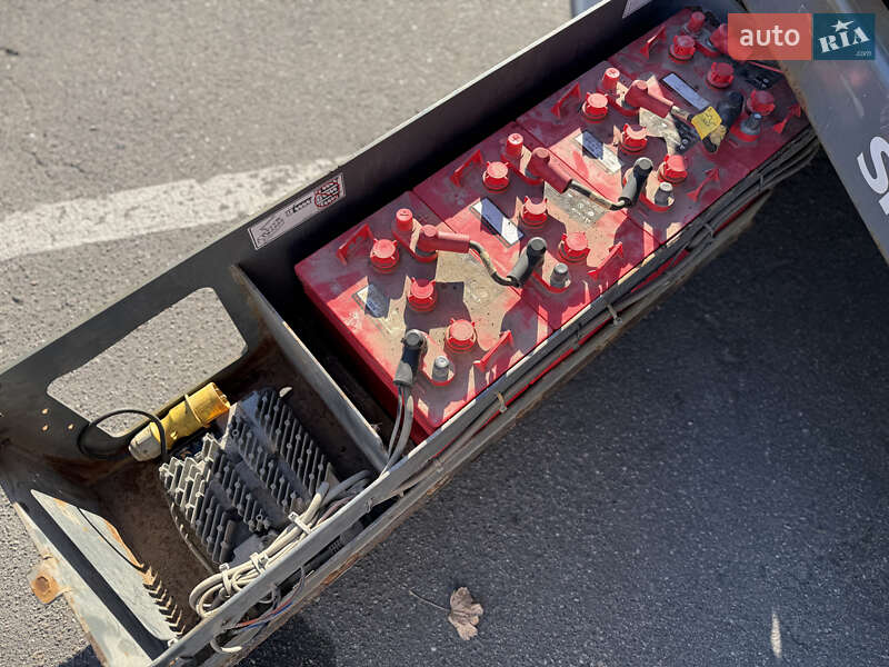 Ножничный подъемник Skyjack SJ 2020 в Киеве