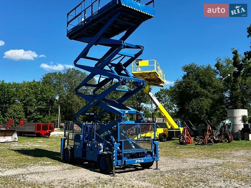 Ножничный подъемник Skyjack SJ 2007 в Черновцах