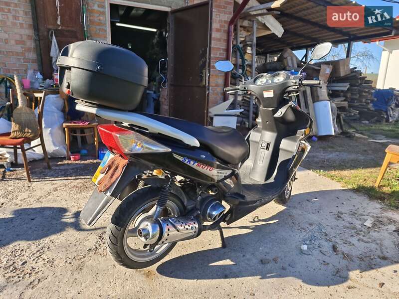 Скутер SkyMoto Patrol 2012 в Городке