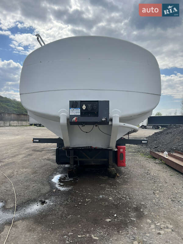 Цистерна полуприцеп Slisko CM-1-4-S/30 2006 в Мукачево