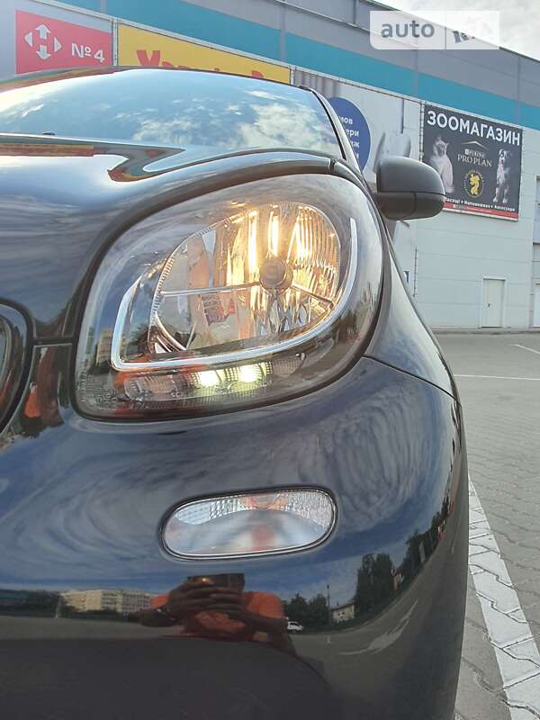 Хэтчбек Smart EQ Forfour 2019 в Киеве