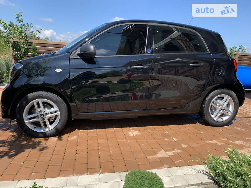Хетчбек Smart EQ Forfour 2020 в Чернівцях
