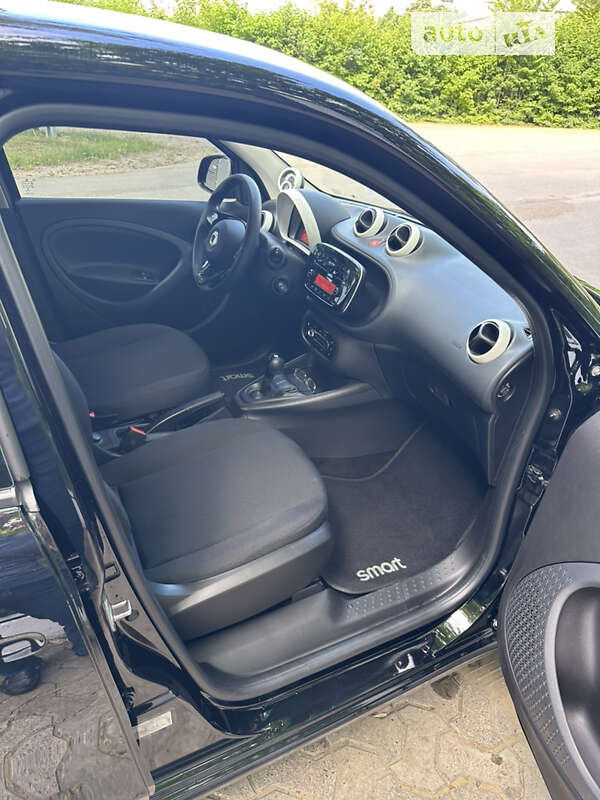 Хетчбек Smart EQ Forfour 2020 в Чернівцях