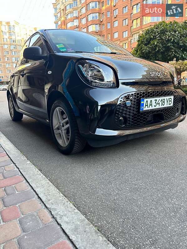 Хэтчбек Smart EQ Forfour 2021 в Киеве