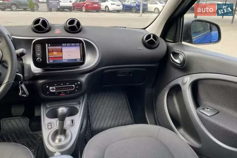 Хэтчбек Smart EQ Forfour 2018 в Киеве