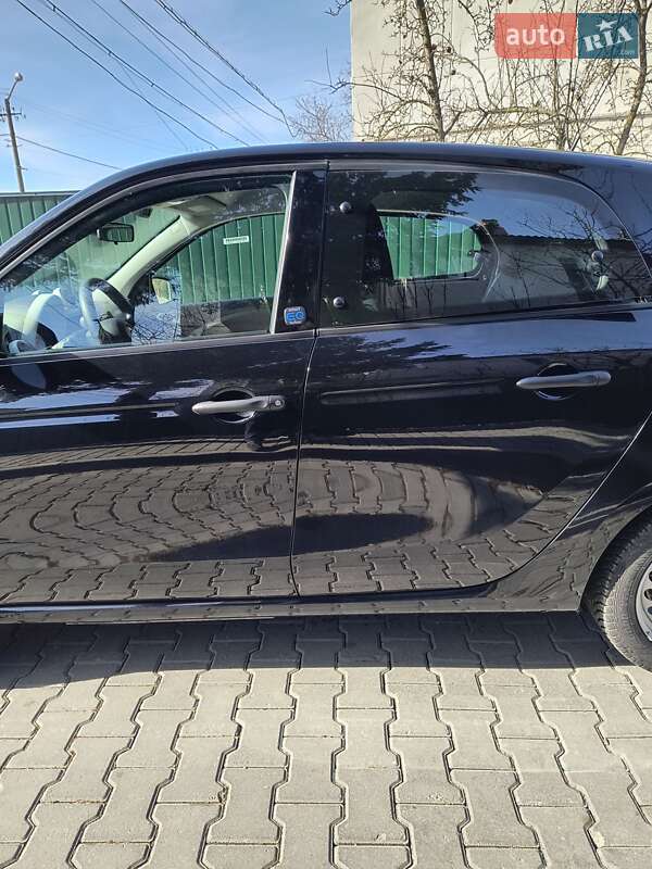 Хетчбек Smart EQ Forfour 2020 в Івано-Франківську фото 3 Хетчбек Smart EQ Forfour 2020 в Івано-Франківську