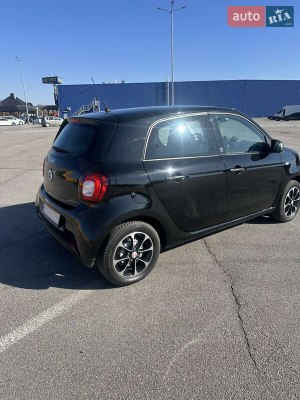 Хэтчбек Smart EQ Forfour 2021 в Черновцах