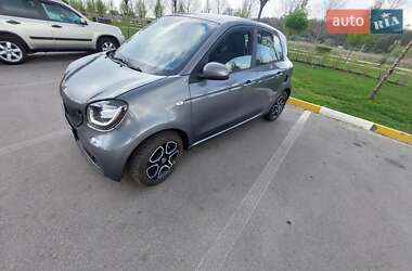 Хэтчбек Smart EQ Forfour 2019 в 