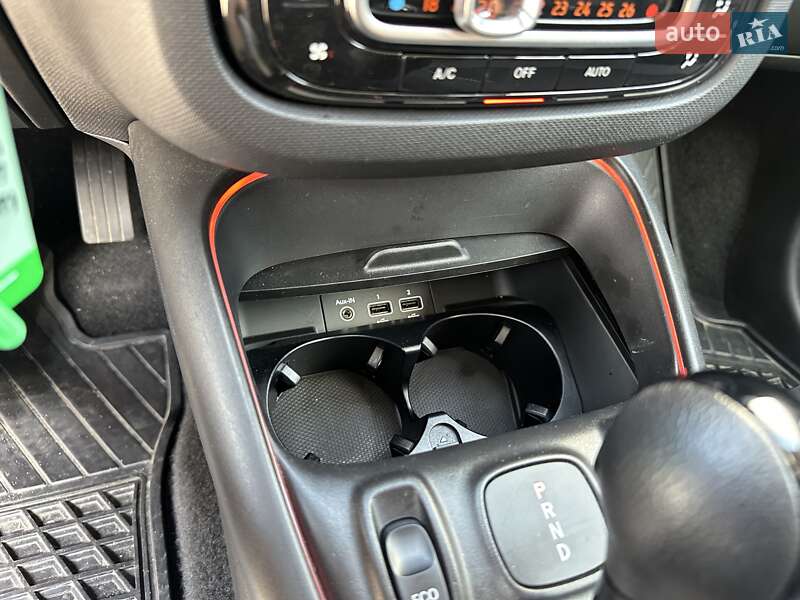 Хэтчбек Smart EQ Forfour 2021 в Киеве