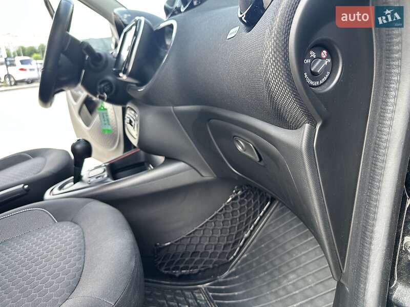 Хэтчбек Smart EQ Forfour 2021 в Киеве