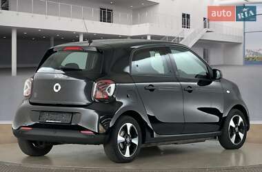 Хэтчбек Smart EQ Forfour 2021 в 