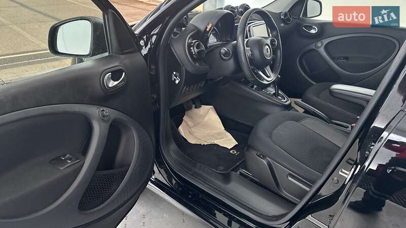 Хэтчбек Smart EQ Forfour 2021 в Киеве