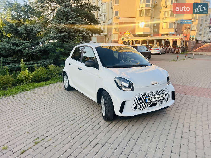 Хэтчбек Smart EQ Forfour 2021 в 