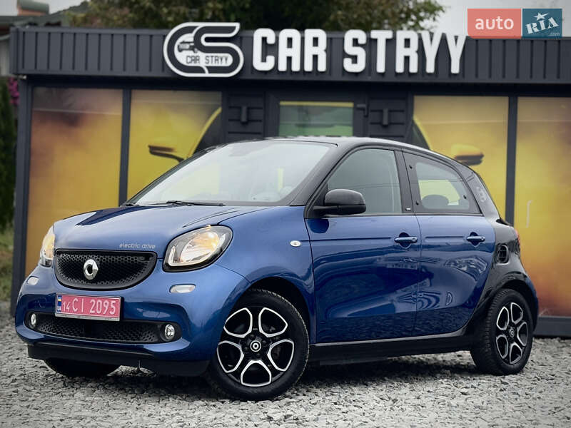 Хетчбек Smart EQ Forfour 2017 в Стрию