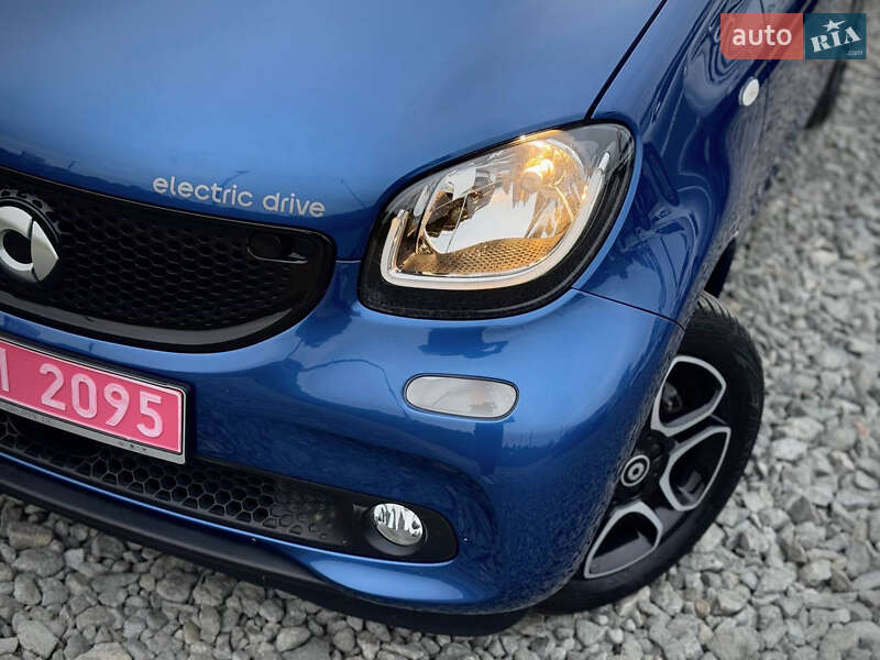 Хэтчбек Smart EQ Forfour 2017 в Стрые