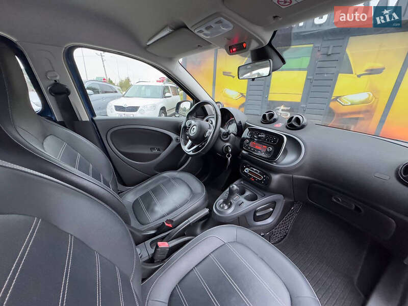 Хэтчбек Smart EQ Forfour 2017 в Стрые
