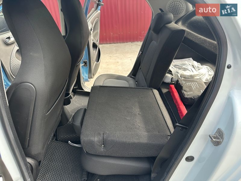 Хэтчбек Smart EQ Forfour 2021 в Киеве фото 33 Хэтчбек Smart EQ Forfour 2021 в Киеве
