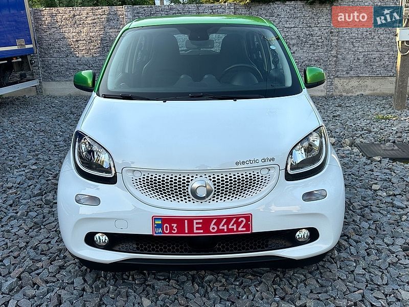Хэтчбек Smart EQ Forfour 2017 в Ровно