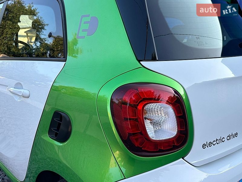 Хэтчбек Smart EQ Forfour 2017 в Ровно