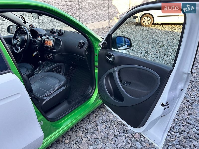 Хэтчбек Smart EQ Forfour 2017 в Ровно