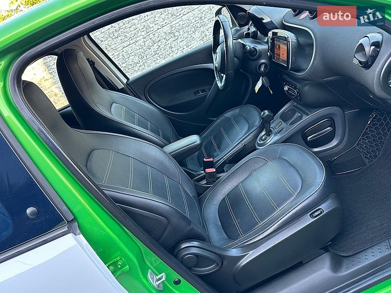 Хэтчбек Smart EQ Forfour 2017 в Ровно