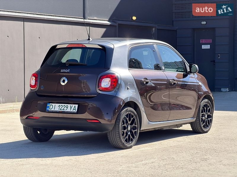 Хэтчбек Smart EQ Forfour 2019 в Киеве
