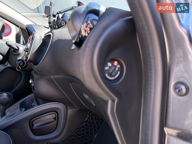 Хэтчбек Smart EQ Forfour 2019 в Киеве