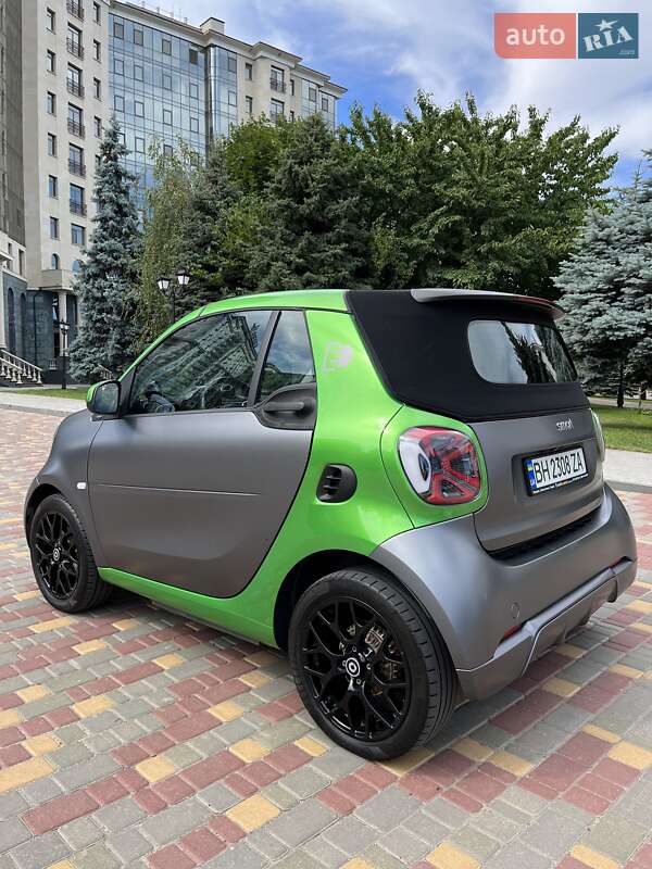 Кабріолет Smart EQ Fortwo 2017 в Одесі фото 7 Кабріолет Smart EQ Fortwo 2017 в Одесі