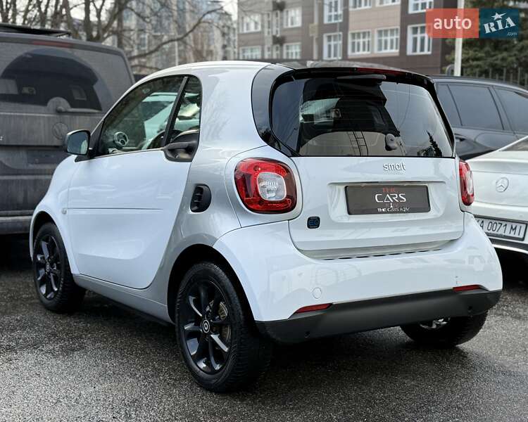 Купе Smart EQ Fortwo 2018 в Киеве фото 12 Купе Smart EQ Fortwo 2018 в Киеве