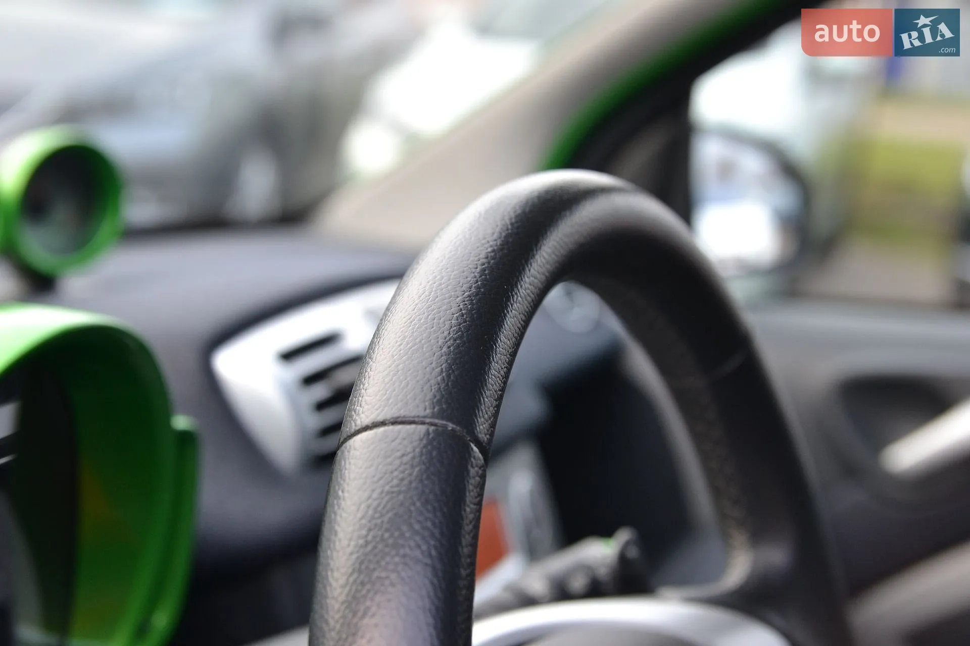 2015 Smart Fortwo - мініатюра 16