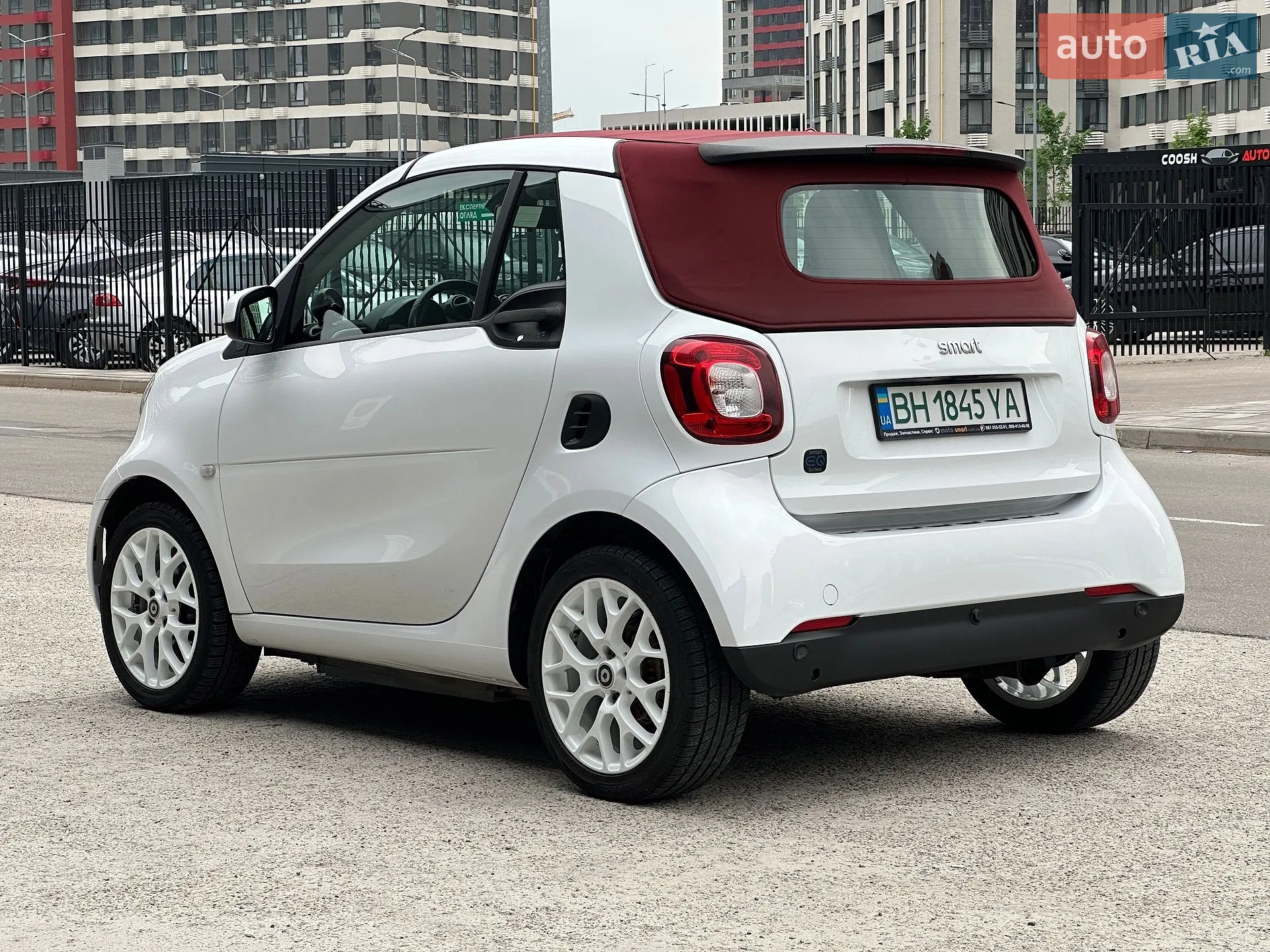 2020 Smart Fortwo - мініатюра 14