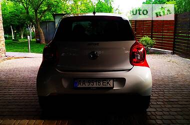 Хэтчбек Smart Forfour 2016 в Киеве